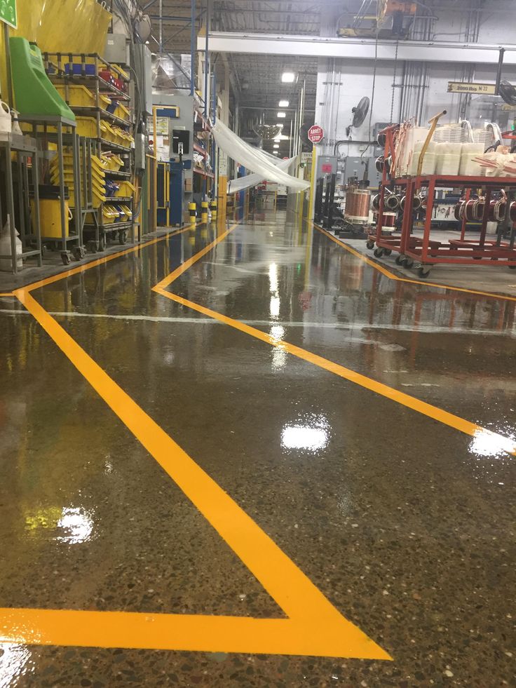 کفپوشهای اپوکسی در صنعت: کاربردها، مزایا و دلایل محبوبیت آنها 5 اپوکسی در صنعت