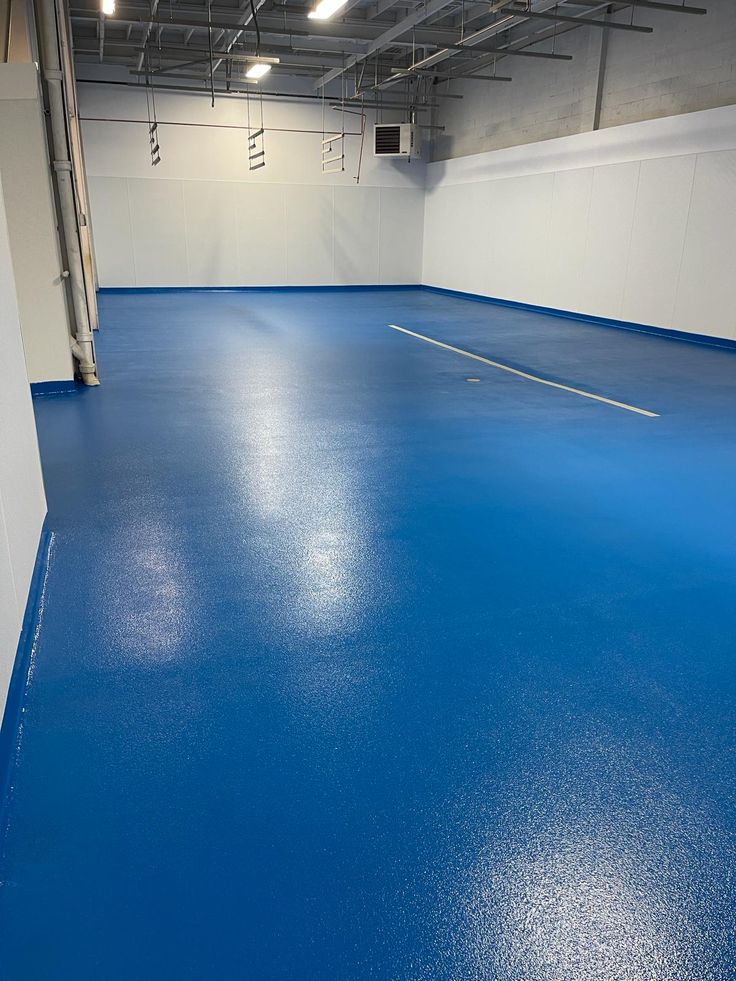 کفپوشهای ضد لغزش: بهترین انتخاب برای محیطهای صنعتی 1 کفپوشهای ضد لغزش